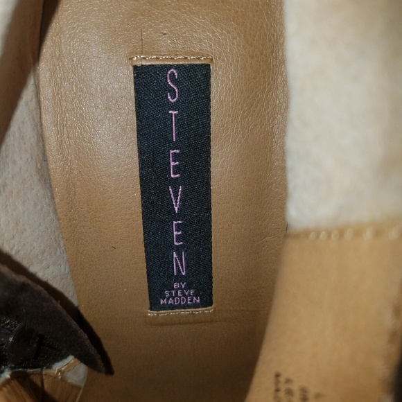 Steven Briwn Suede Booties - Picture 3 of 3